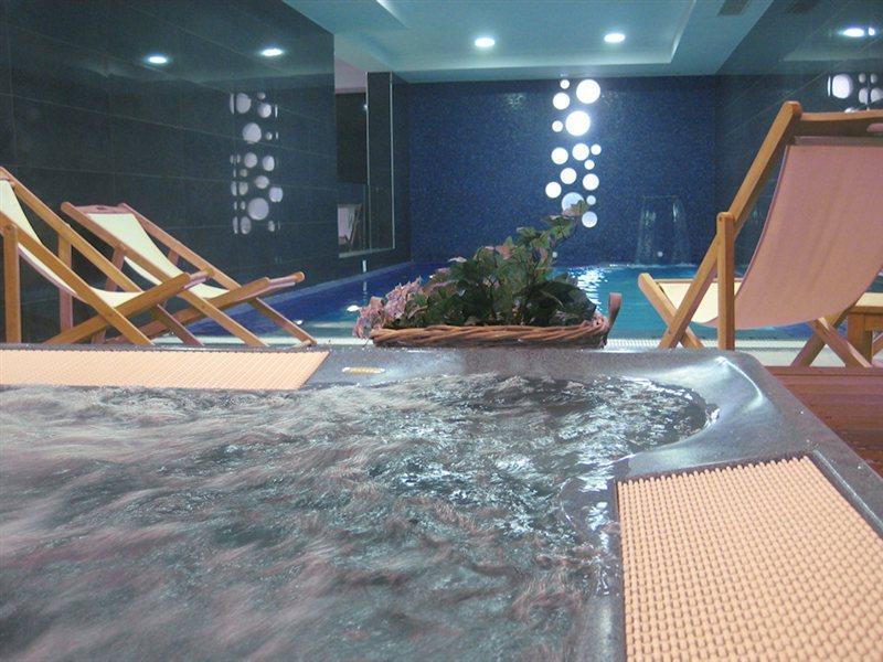 Hotel In Biograd Na Moru Bagian luar foto