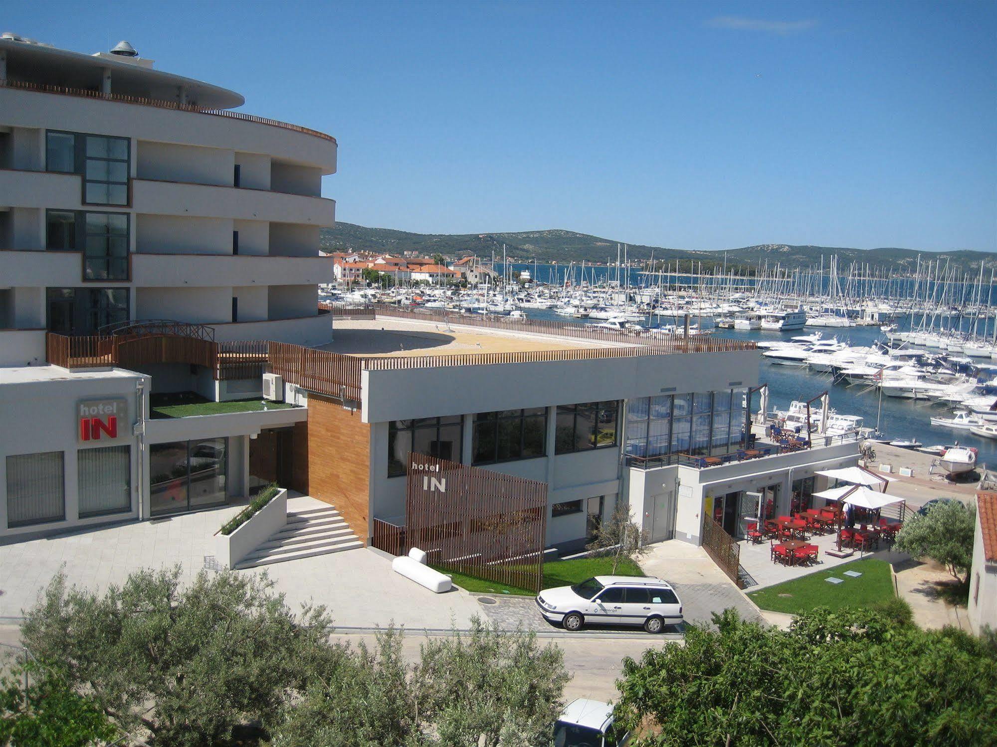 Hotel In Biograd Na Moru Bagian luar foto