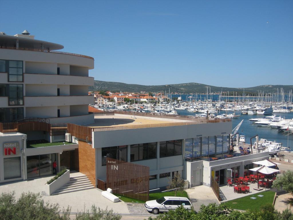 Hotel In Biograd Na Moru Bagian luar foto