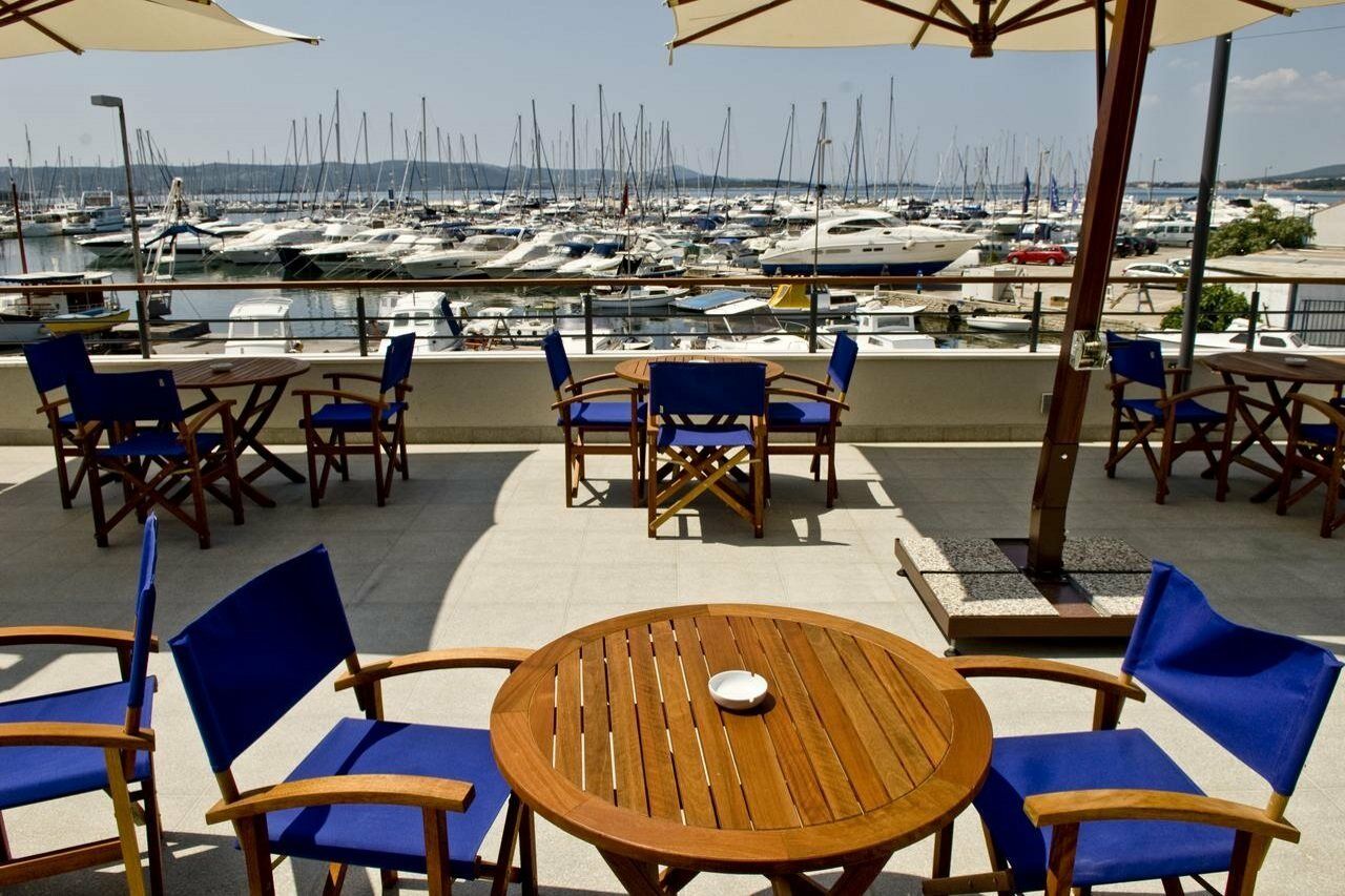 Hotel In Biograd Na Moru Bagian luar foto